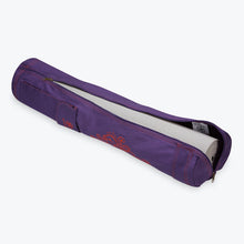 Load image into Gallery viewer, Embroidered Cargo Mat Bag